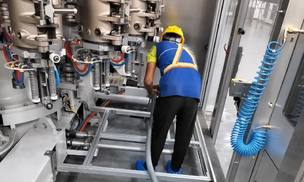 Industrial Deep Cleaning